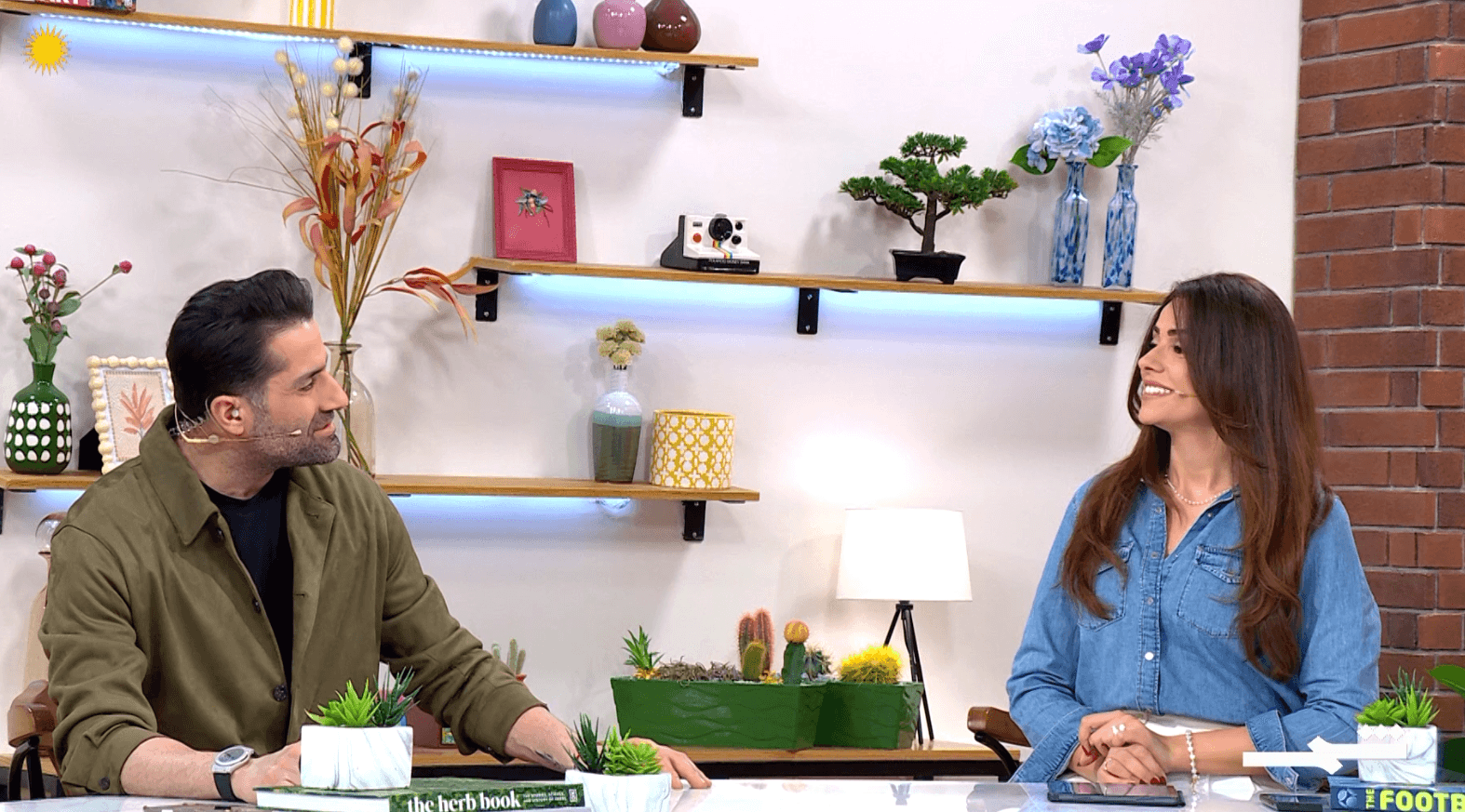 شمس الصباح | من الزي الآشوري إلى روبوتات علاج الجلطات والأناقة المنزلية