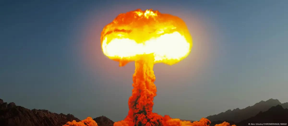 ناجون من هيروشيما وناغازاكي يحتجون على إعلان ترامب استئناف التجارب النووية