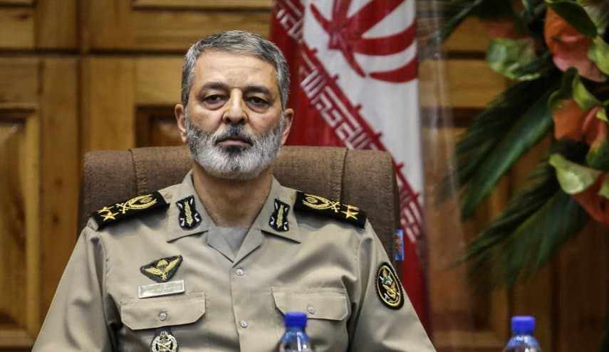 رئيس أركان إيران يدعو سكان تل أبيب وحيفا لإخلاء مدنهم فورا