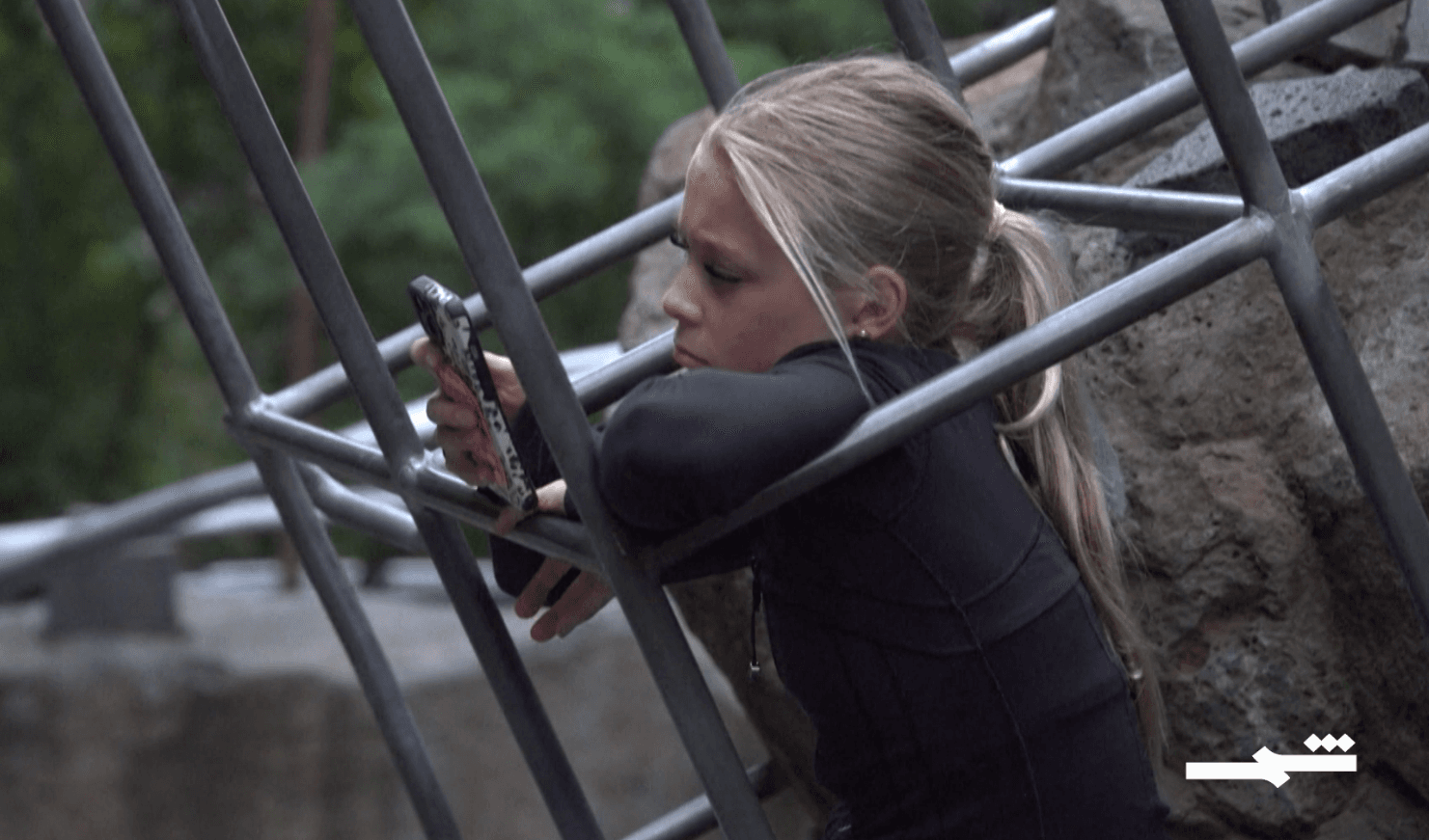 أستراليا تبدأ ثورة عالمية لحماية القاصرين من منصات التواصل