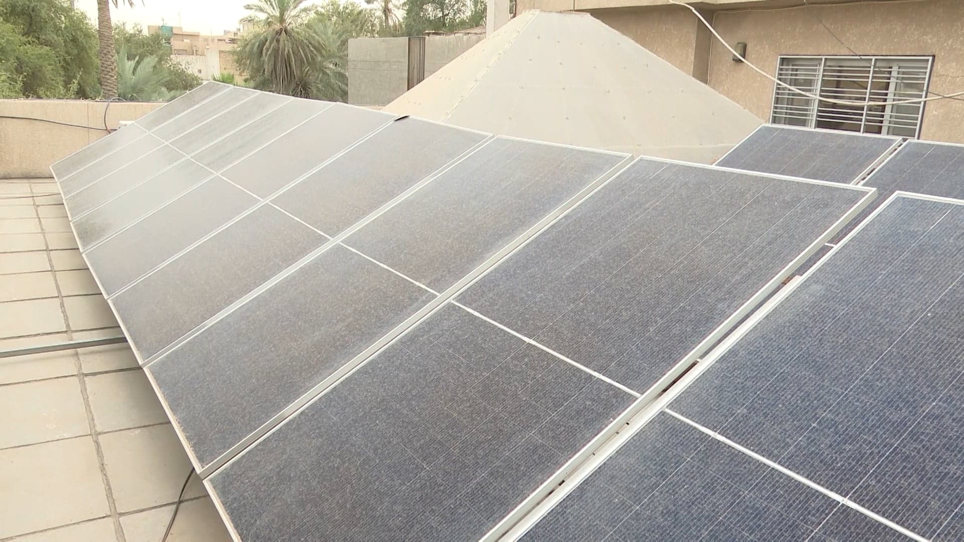 العراق يتجه للطاقة الشمسية لتغطية نقص الكهرباء