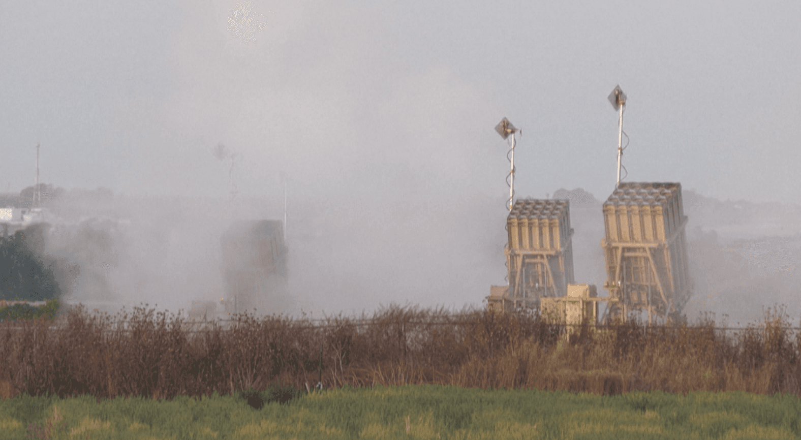 لماذا تفشل أنظمة الدفاع الجوي أحيانا في اعتراض الصواريخ؟