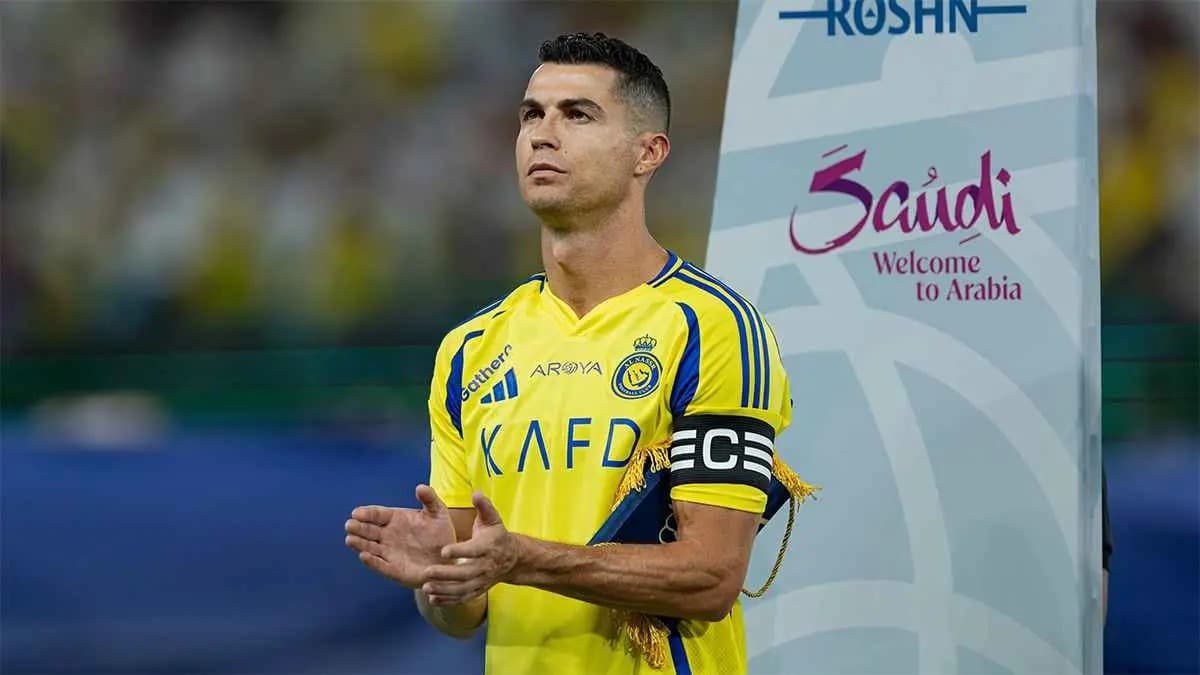 رونالدو يعلن "انتهاء الفصل" مع النصر فاتحا باب التكهنات على مصراعيه